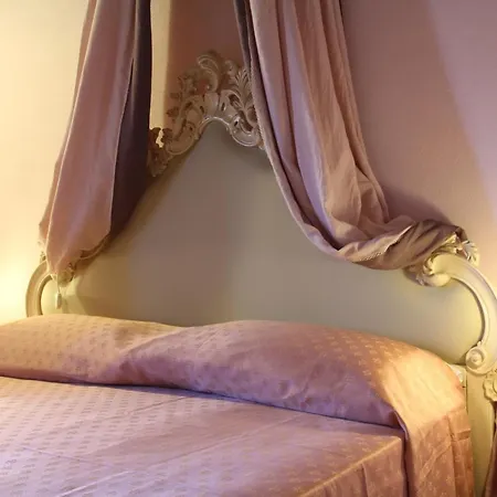 ベッド・アンド・ブレックファスト Relais La Leopolda コルトーナ